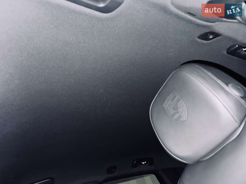 Внедорожник / Кроссовер Porsche Cayenne 2019 в Одессе