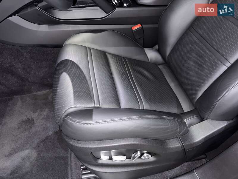 Внедорожник / Кроссовер Porsche Cayenne 2019 в Одессе