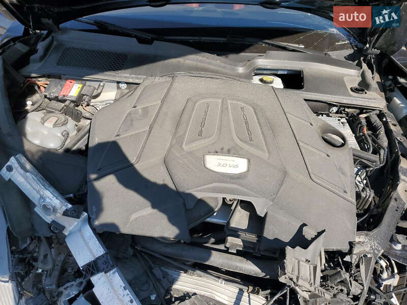 Внедорожник / Кроссовер Porsche Cayenne 2022 в Львове