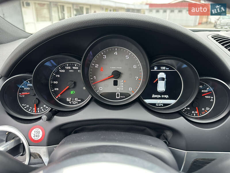 Внедорожник / Кроссовер Porsche Cayenne 2016 в Киеве фото 16 Внедорожник / Кроссовер Porsche Cayenne 2016 в Киеве