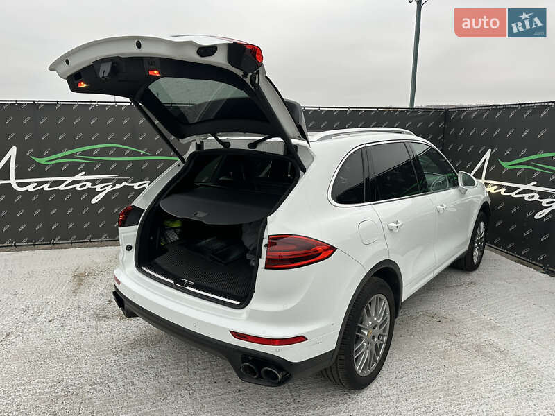 Внедорожник / Кроссовер Porsche Cayenne 2016 в Киеве фото 33 Внедорожник / Кроссовер Porsche Cayenne 2016 в Киеве