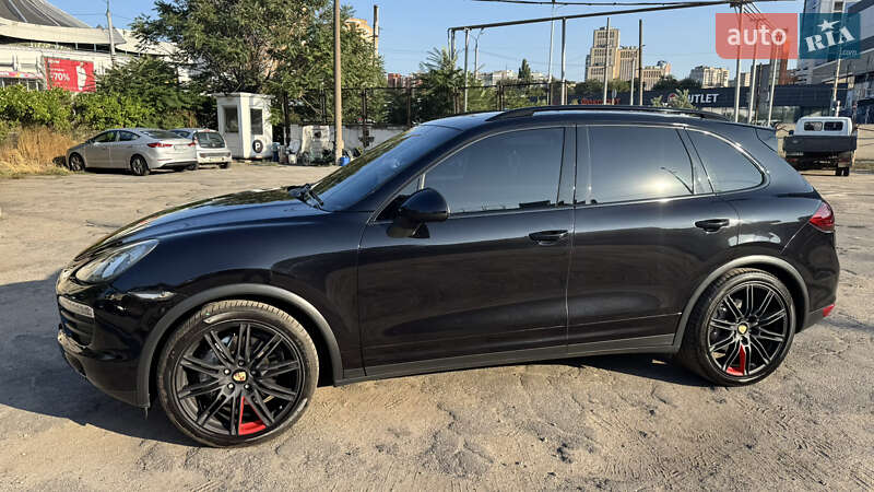 Позашляховик / Кросовер Porsche Cayenne 2010 в Дніпрі