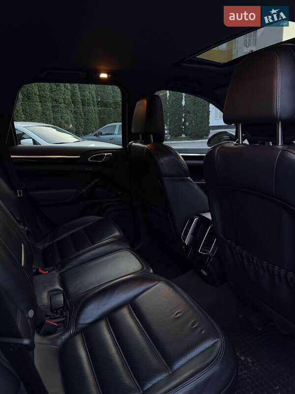 Позашляховик / Кросовер Porsche Cayenne 2011 в Києві фото 32 Позашляховик / Кросовер Porsche Cayenne 2011 в Києві