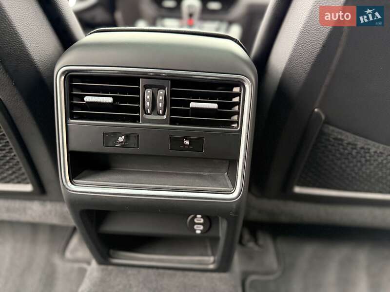 Позашляховик / Кросовер Porsche Cayenne 2020 в Києві