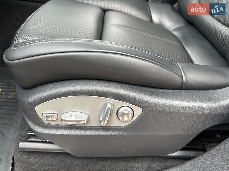 Позашляховик / Кросовер Porsche Cayenne 2015 в Ніжині