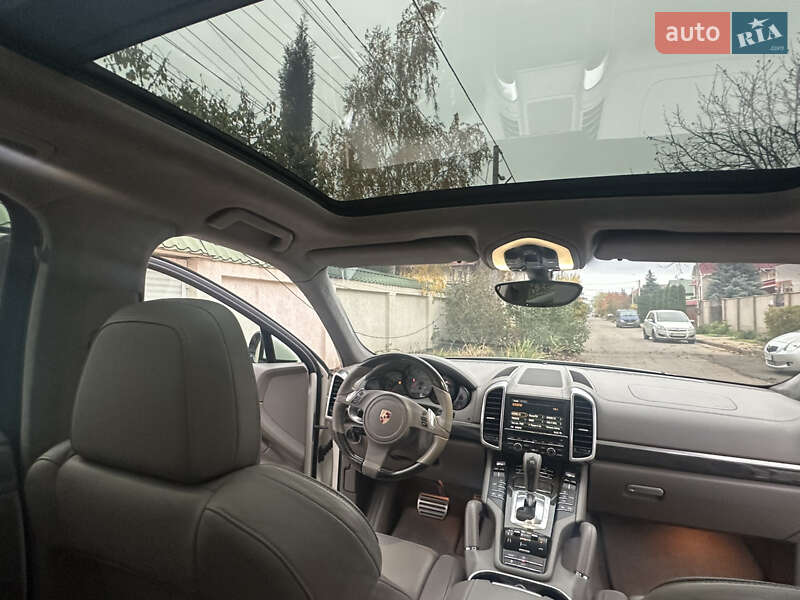 Внедорожник / Кроссовер Porsche Cayenne 2011 в Одессе фото 15 Внедорожник / Кроссовер Porsche Cayenne 2011 в Одессе