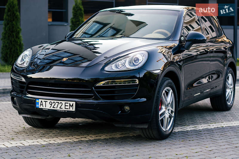 Позашляховик / Кросовер Porsche Cayenne 2012 в Івано-Франківську
