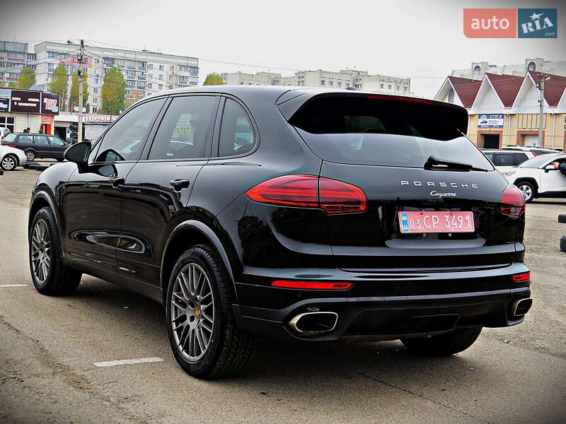 Позашляховик / Кросовер Porsche Cayenne 2017 в Черкасах
