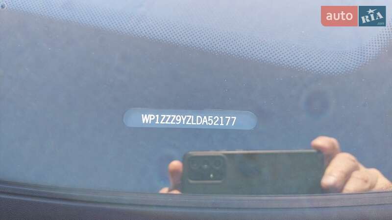 Внедорожник / Кроссовер Porsche Cayenne 2019 в Киеве