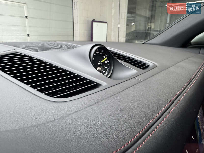 Внедорожник / Кроссовер Porsche Cayenne 2018 в Киеве