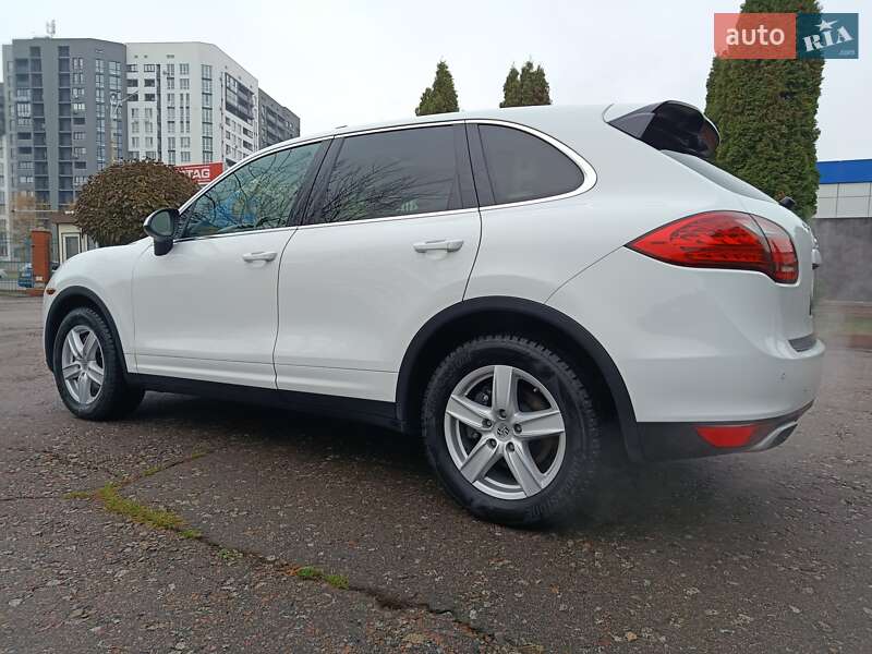 Внедорожник / Кроссовер Porsche Cayenne 2012 в Киеве фото 11 Внедорожник / Кроссовер Porsche Cayenne 2012 в Киеве