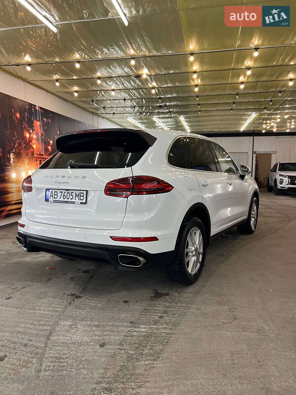 Внедорожник / Кроссовер Porsche Cayenne 2015 в Виннице