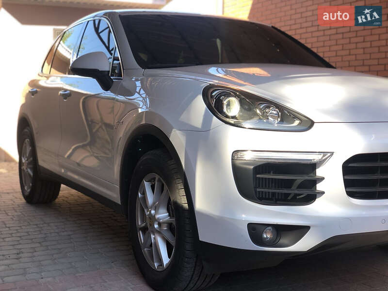 Внедорожник / Кроссовер Porsche Cayenne 2015 в Виннице
