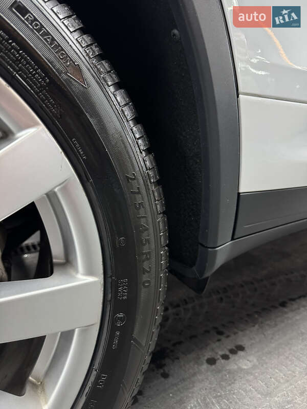 Позашляховик / Кросовер Porsche Cayenne 2014 в Києві