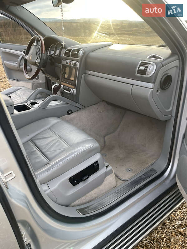 Внедорожник / Кроссовер Porsche Cayenne 2004 в Ивано-Франковске