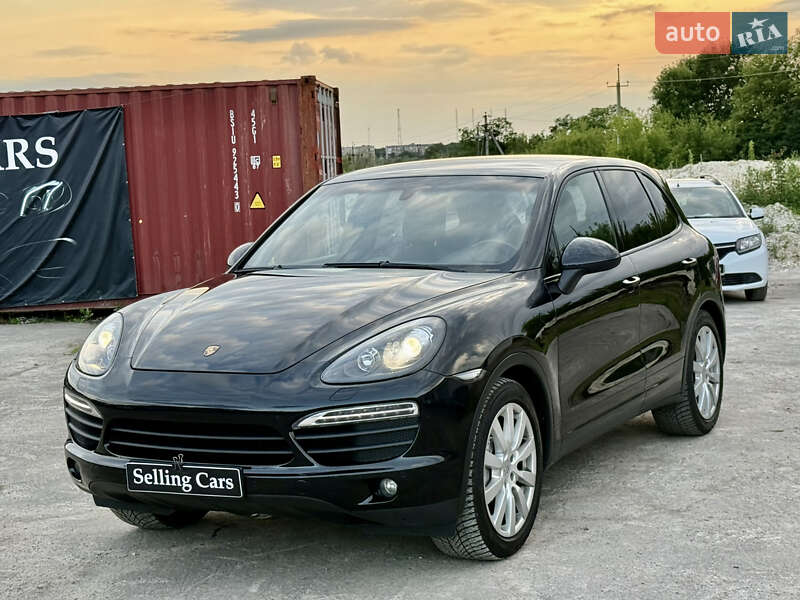 Внедорожник / Кроссовер Porsche Cayenne 2011 в Ровно