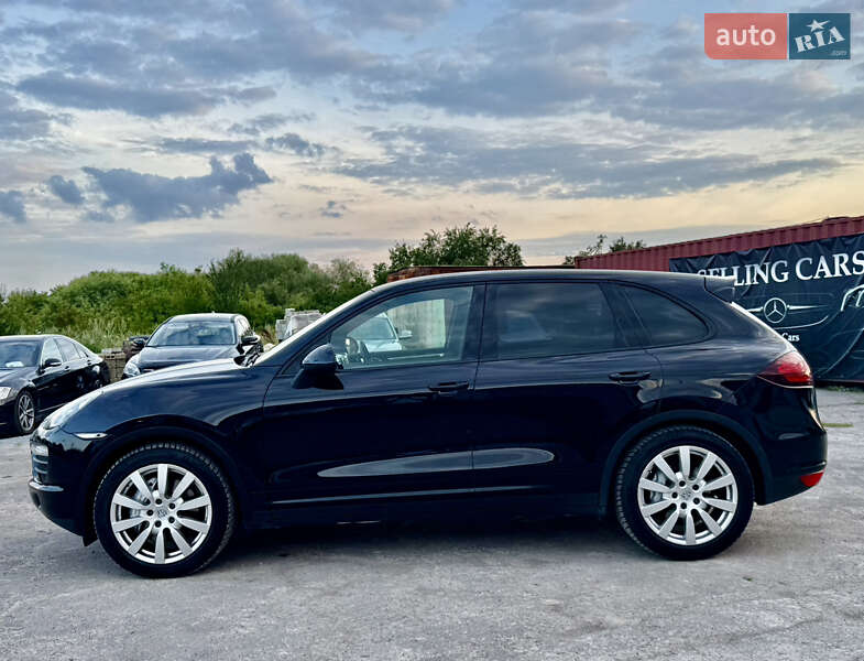 Внедорожник / Кроссовер Porsche Cayenne 2011 в Ровно