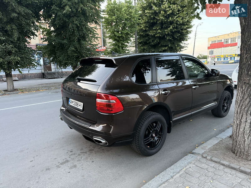 Внедорожник / Кроссовер Porsche Cayenne 2009 в Звягеле