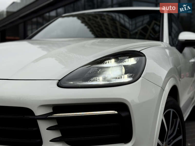 Внедорожник / Кроссовер Porsche Cayenne 2021 в Львове