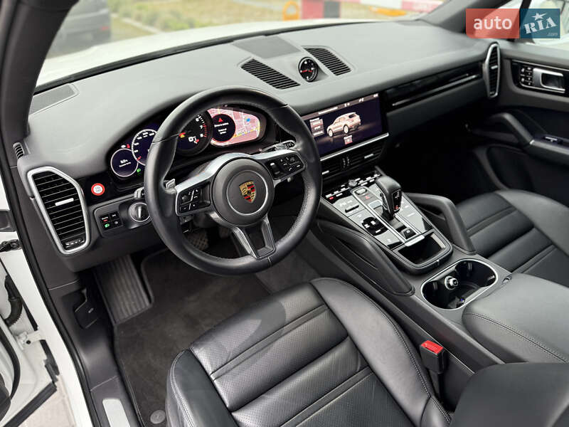 Внедорожник / Кроссовер Porsche Cayenne 2021 в Львове