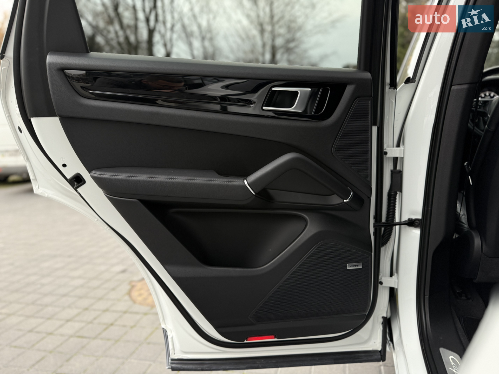 2021 Porsche Cayenne - мініатюра 44