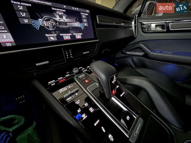 Позашляховик / Кросовер Porsche Cayenne 2020 в Одесі