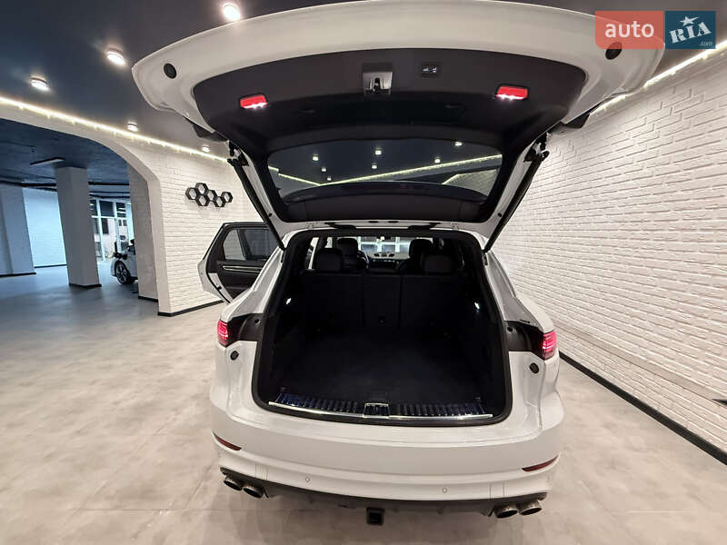 Позашляховик / Кросовер Porsche Cayenne 2020 в Одесі