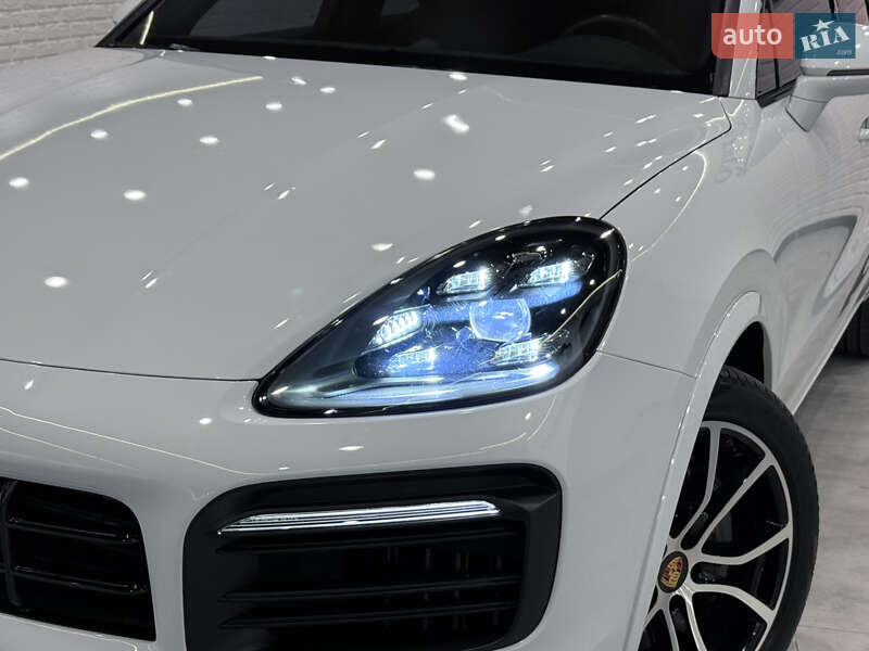 Позашляховик / Кросовер Porsche Cayenne 2020 в Одесі