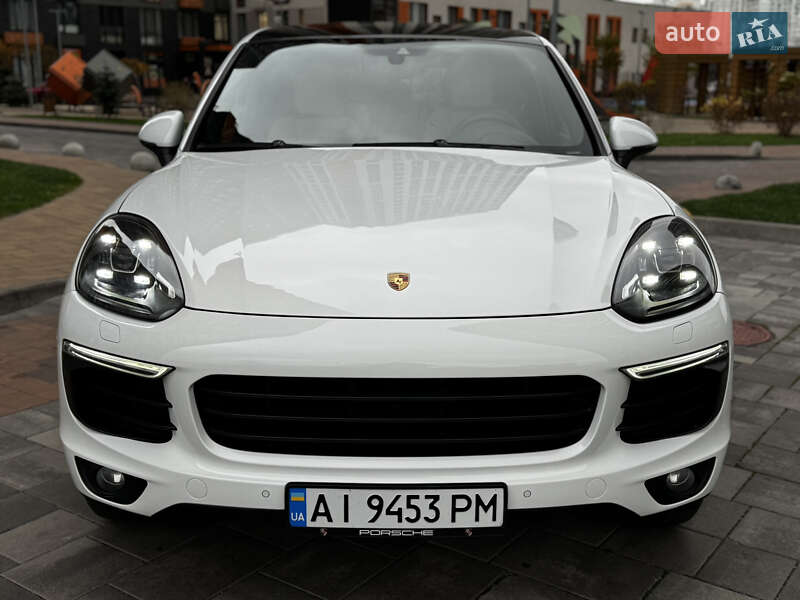 Позашляховик / Кросовер Porsche Cayenne 2017 в Києві