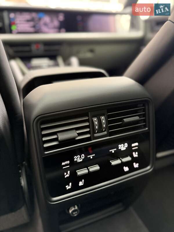 Позашляховик / Кросовер Porsche Cayenne 2024 в Києві