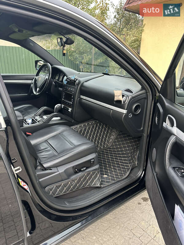 Внедорожник / Кроссовер Porsche Cayenne 2009 в Вараше