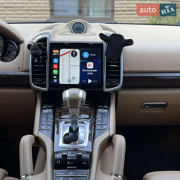 Позашляховик / Кросовер Porsche Cayenne 2012 в Києві