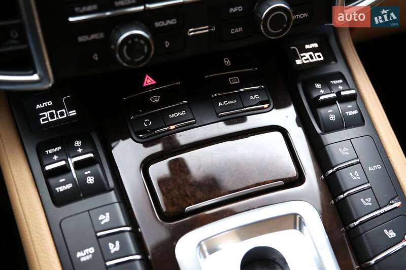 Позашляховик / Кросовер Porsche Cayenne 2012 в Києві фото 21 Позашляховик / Кросовер Porsche Cayenne 2012 в Києві