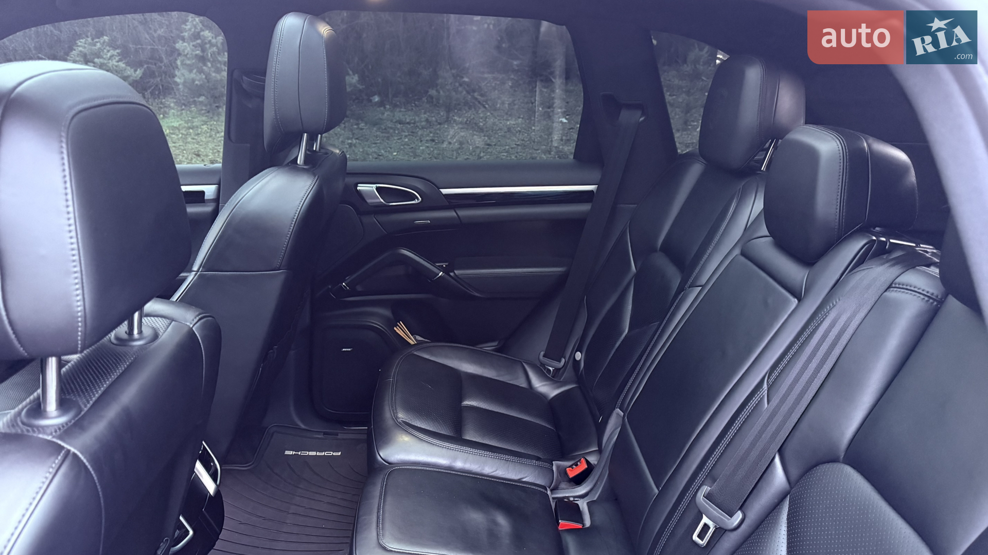 2016 Porsche Cayenne - мініатюра 27