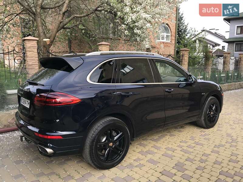 Внедорожник / Кроссовер Porsche Cayenne 2015 в Львове фото 7 Внедорожник / Кроссовер Porsche Cayenne 2015 в Львове