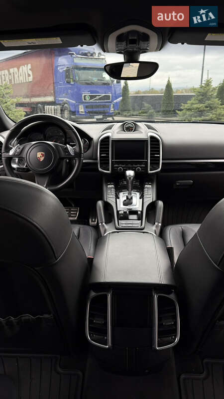 Позашляховик / Кросовер Porsche Cayenne 2013 в Хусті