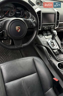 Позашляховик / Кросовер Porsche Cayenne 2013 в Хусті
