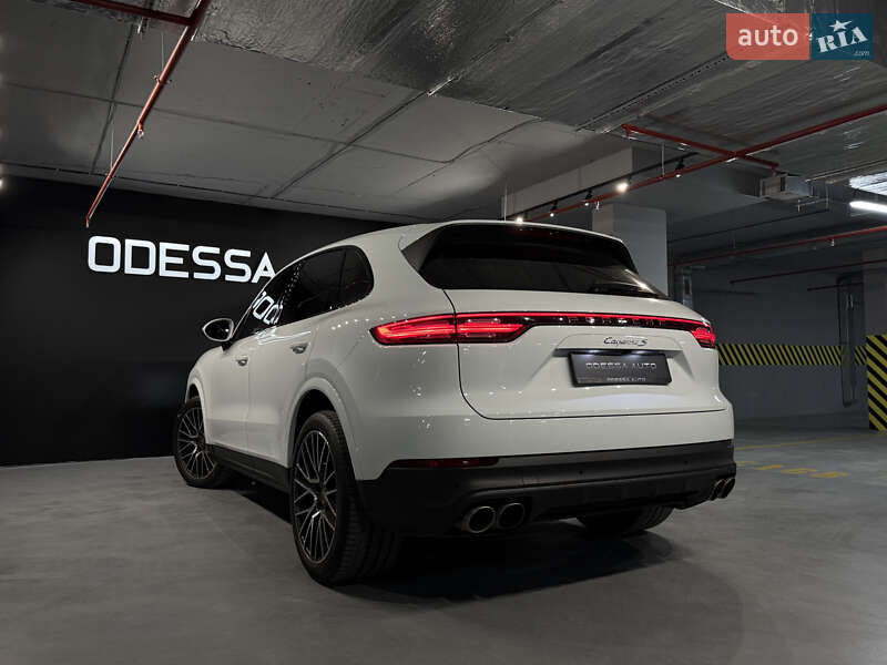 Позашляховик / Кросовер Porsche Cayenne 2021 в Одесі