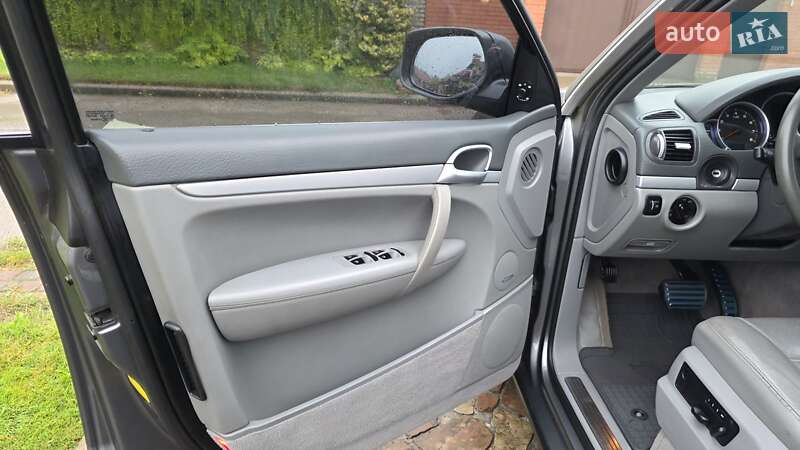 Внедорожник / Кроссовер Porsche Cayenne 2008 в Киеве