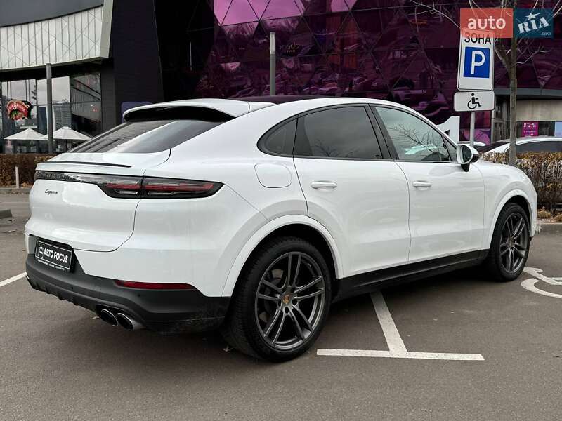 Позашляховик / Кросовер Porsche Cayenne 2021 в Києві