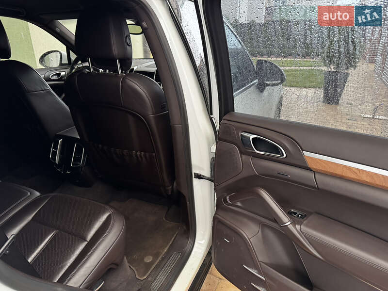 Позашляховик / Кросовер Porsche Cayenne 2013 в Києві фото 18 Позашляховик / Кросовер Porsche Cayenne 2013 в Києві