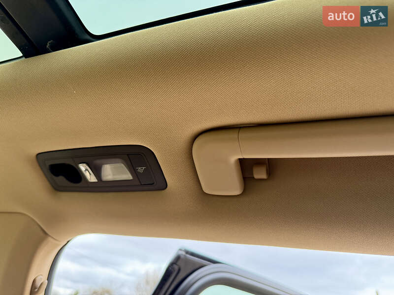 Внедорожник / Кроссовер Porsche Cayenne 2015 в Львове