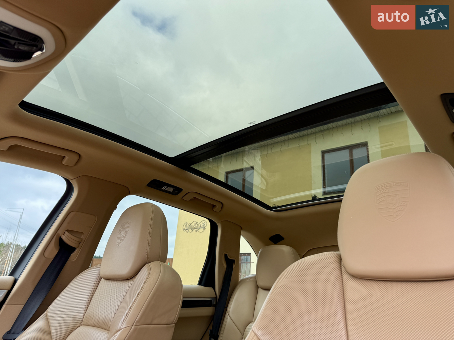 2015 Porsche Cayenne - мініатюра 51