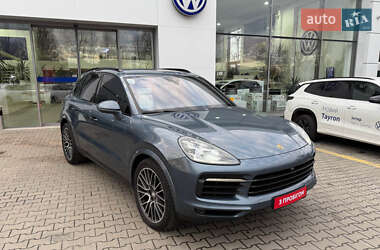 Внедорожник / Кроссовер Porsche Cayenne 2019 в Житомире