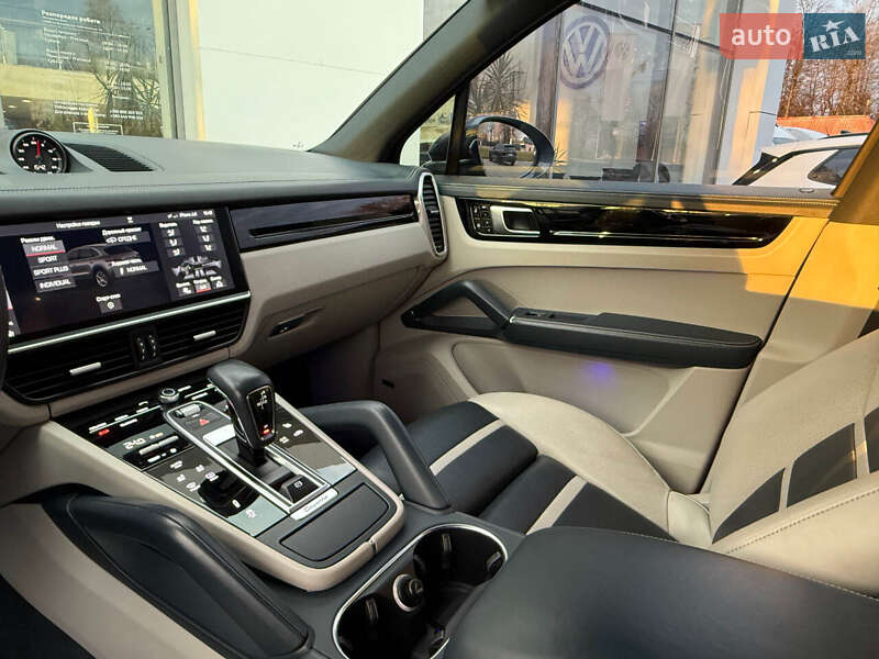 Внедорожник / Кроссовер Porsche Cayenne 2019 в Житомире фото 39 Внедорожник / Кроссовер Porsche Cayenne 2019 в Житомире