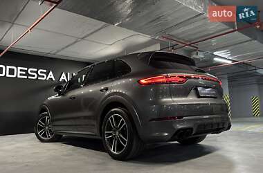 Позашляховик / Кросовер Porsche Cayenne 2018 в Одесі