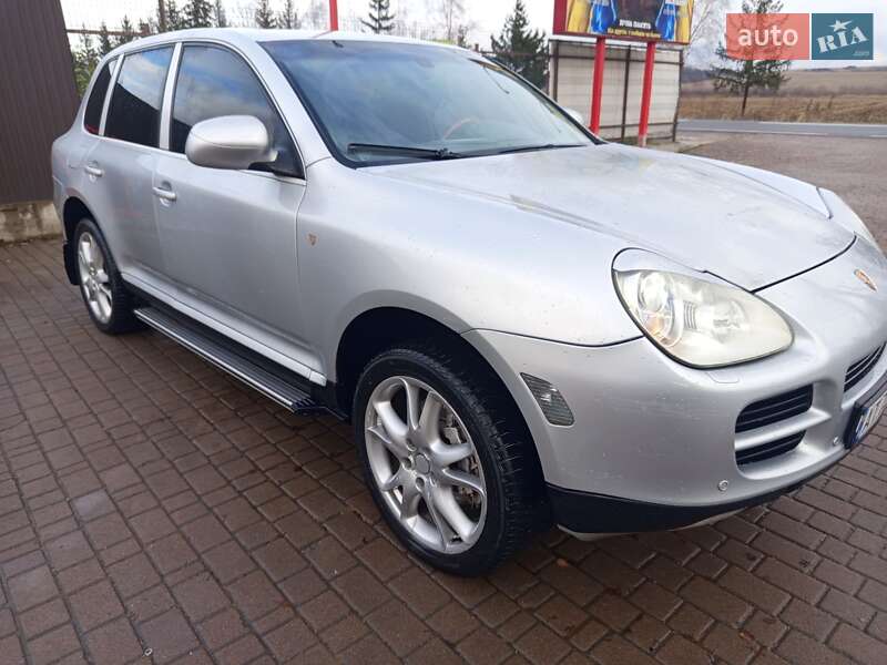 Porsche Cayenne 2004