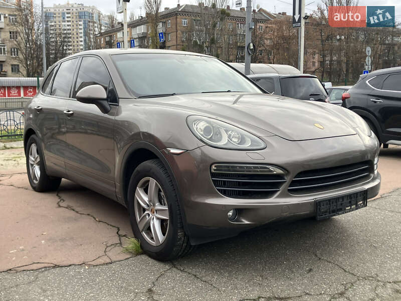 Porsche Cayenne 2014