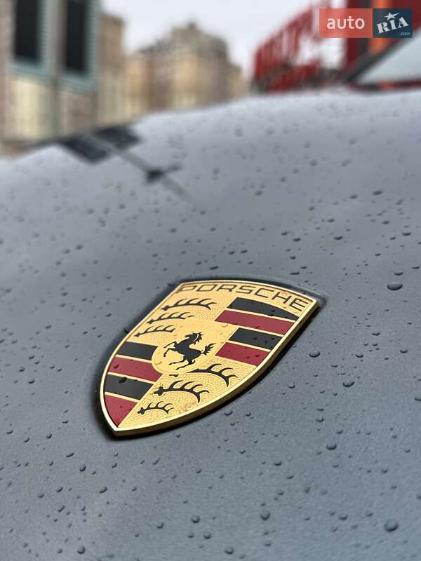 Позашляховик / Кросовер Porsche Cayenne 2018 в Києві