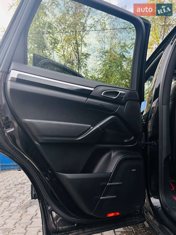 Внедорожник / Кроссовер Porsche Cayenne 2011 в Гадяче фото 14 Внедорожник / Кроссовер Porsche Cayenne 2011 в Гадяче